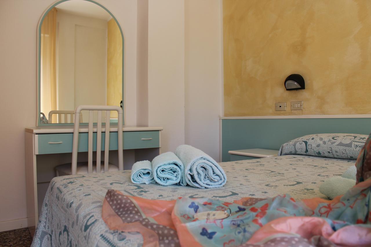 Hotel American Bellaria-Igea Marina Room photo