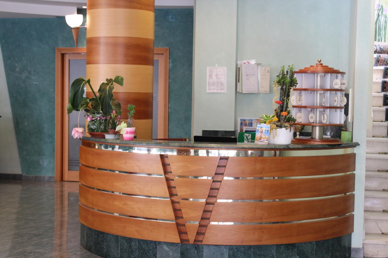 Hotel American Bellaria-Igea Marina Exterior photo