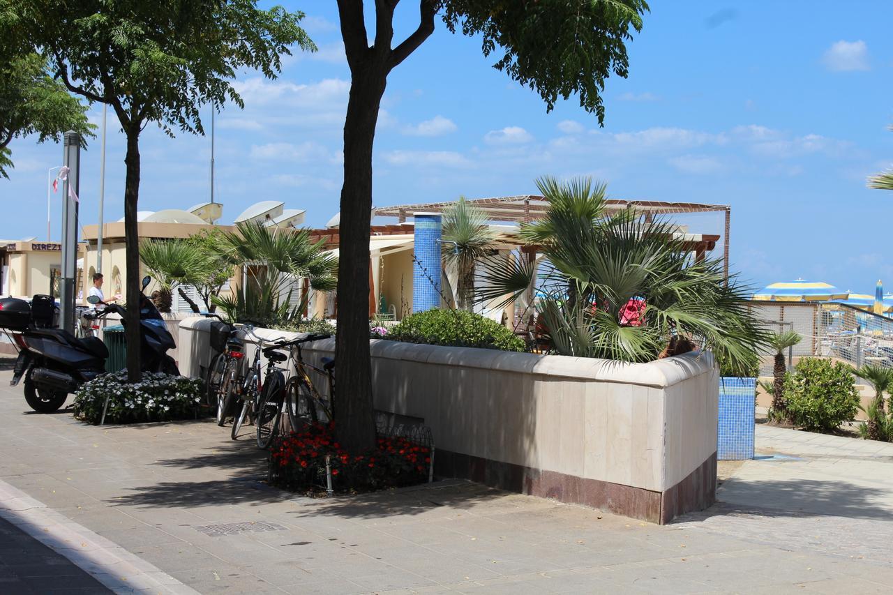 Hotel American Bellaria-Igea Marina Exterior photo